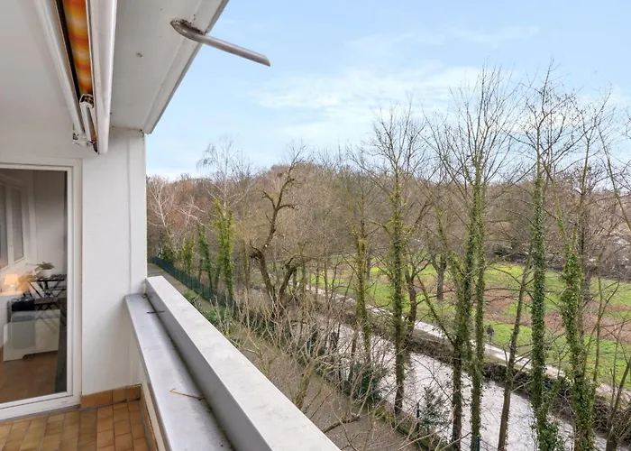 Monteur - Fuer Bis Zu 6 Personen In 65795 - Mtk06 *